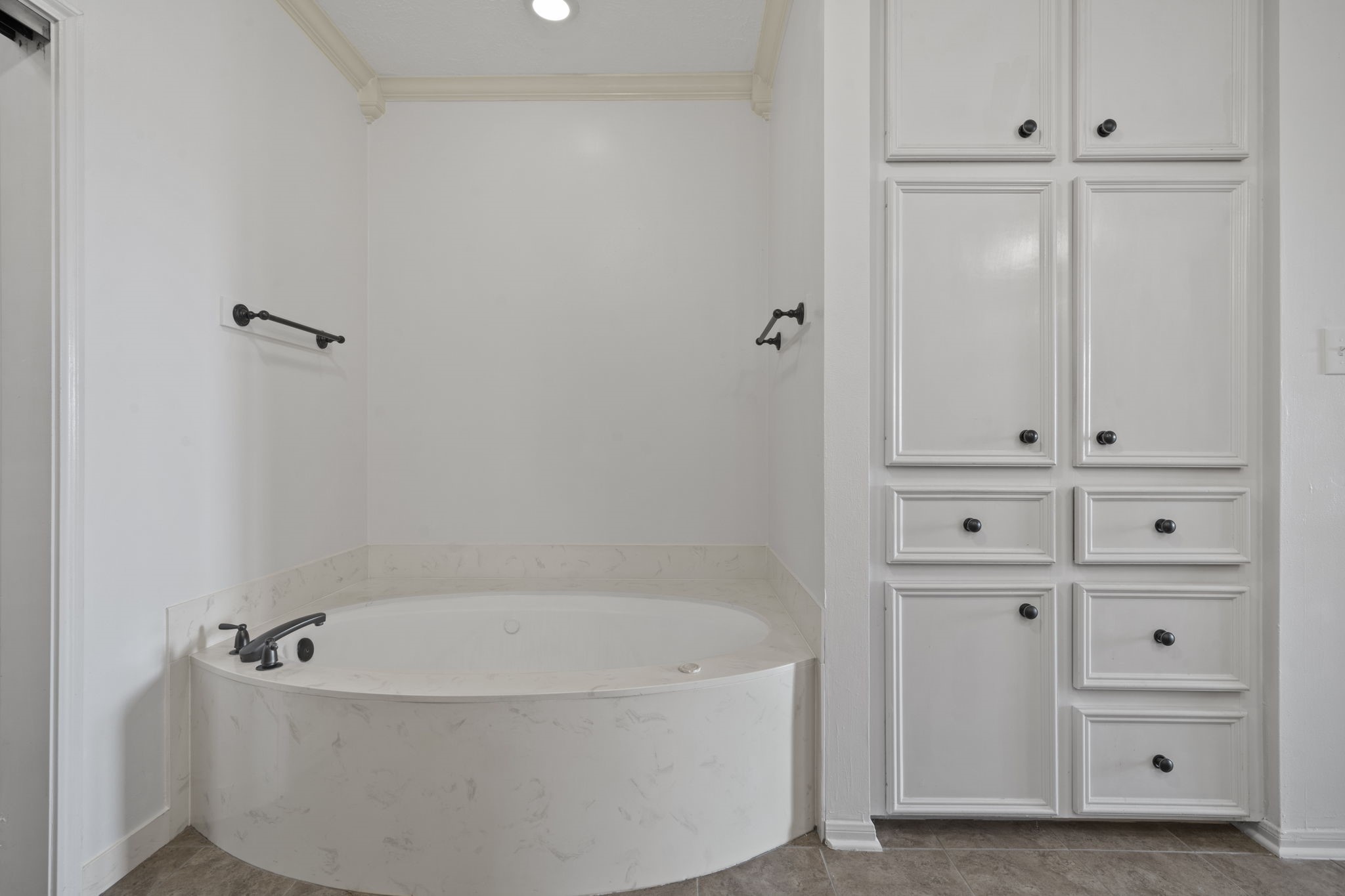 169 April Cove Montgomery, TX 77356 - Photo 15 of 39 Beautiful and artful! This elegant tub will give you a feeling of luxury. This will be your new favorite place to relax after a long day!