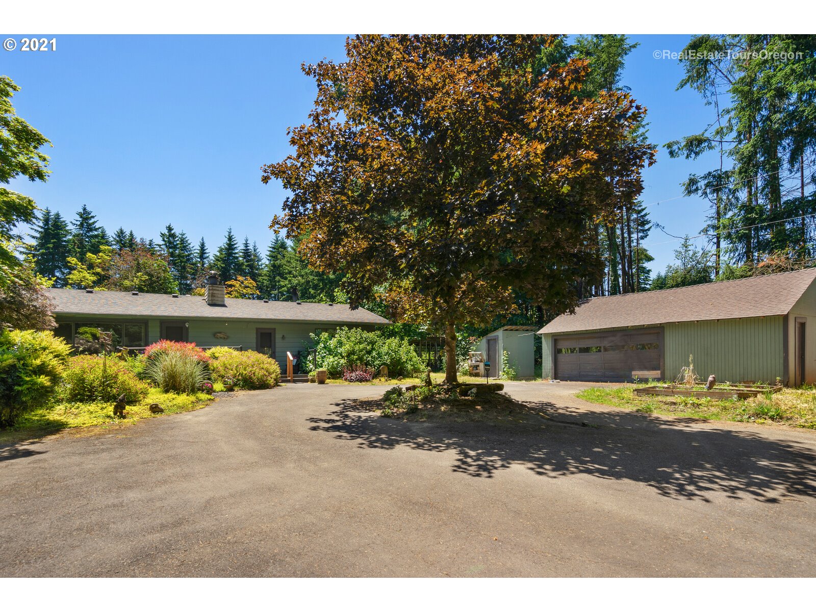 4288 Southwest Borland Road Tualatin, OR 97062 - Photo 3 of 32 Gallery Image 3