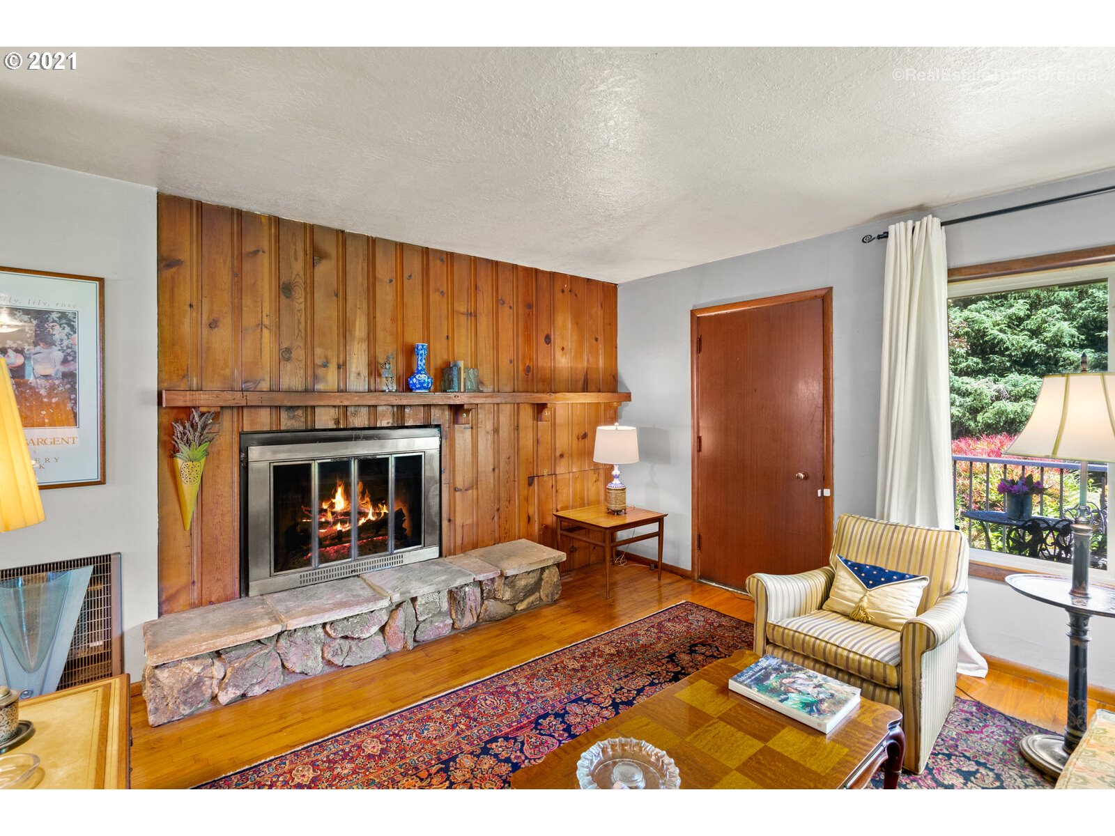 4288 Southwest Borland Road Tualatin, OR 97062 - Photo 7 of 32 Gallery Image 7