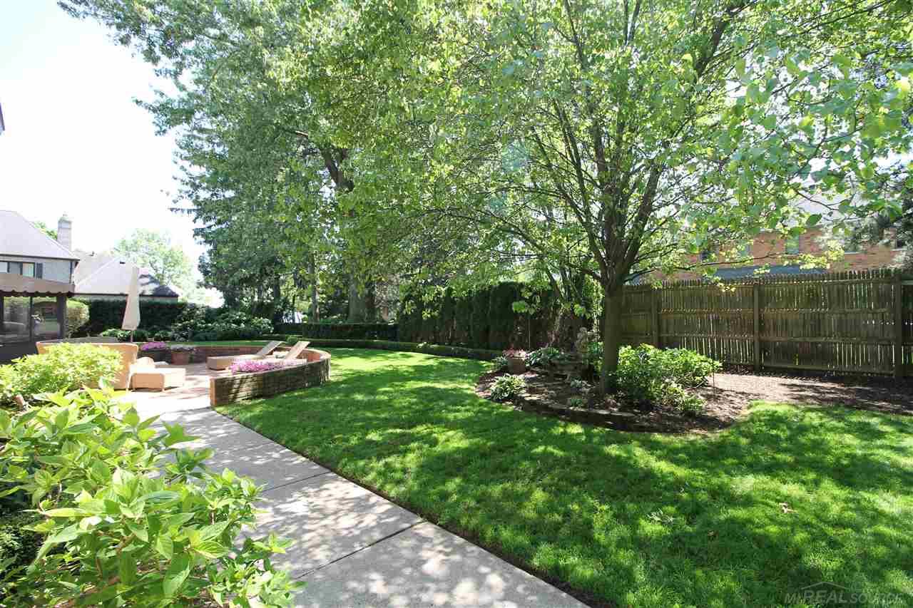 1 Provencal Road Grosse Pointe Farms, MI 48236 - Photo 74 of 87