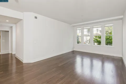 $1,099,000 | 1000 Dewing Avenue, Unit 115, Lafayette, CA 94549