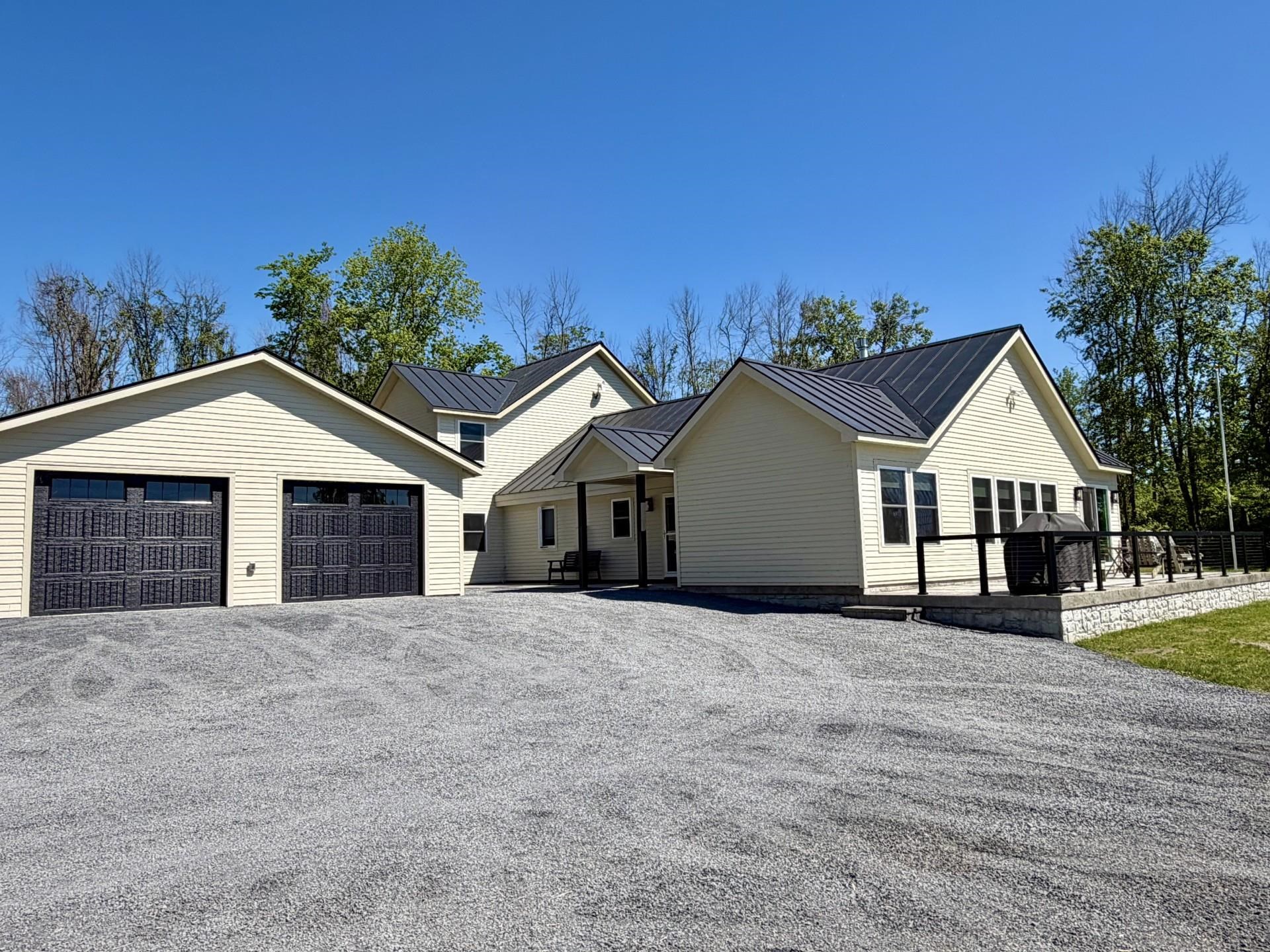 3953 West Shore Road Alburgh, VT 05440 - Photo 2 of 48