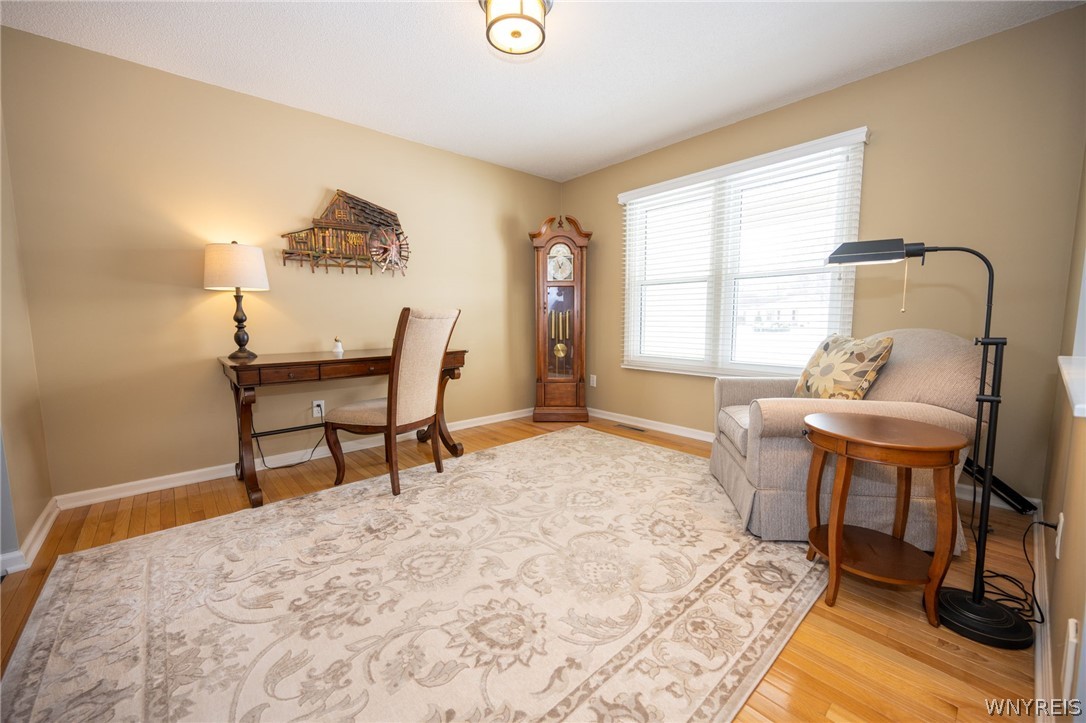 13 Alexander Parkway Pendleton, NY 14120 - Photo 15 of 50