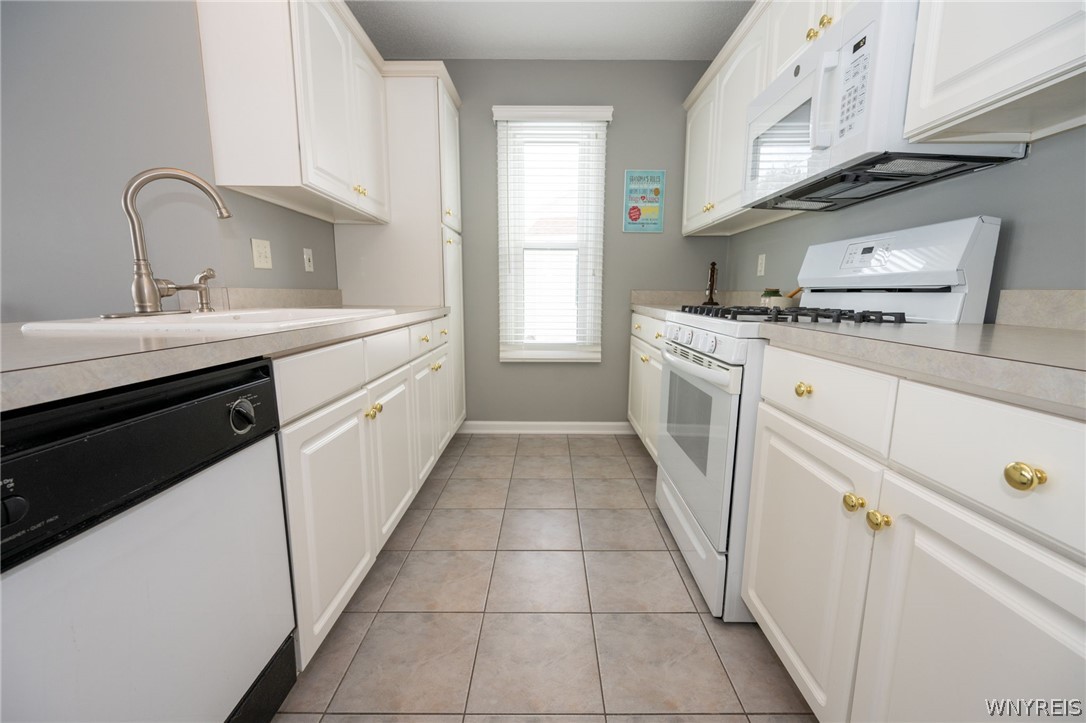 13 Alexander Parkway Pendleton, NY 14120 - Photo 31 of 50