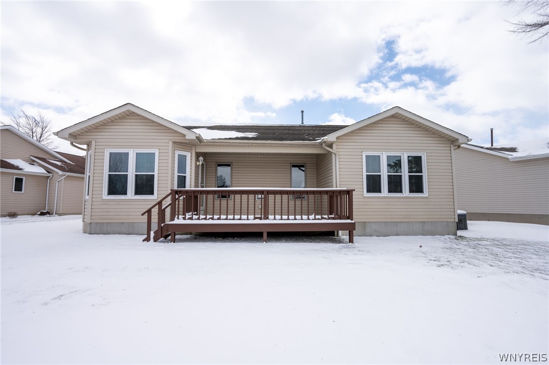 13 Alexander Parkway Pendleton, NY 14120 - Photo 9 of 50