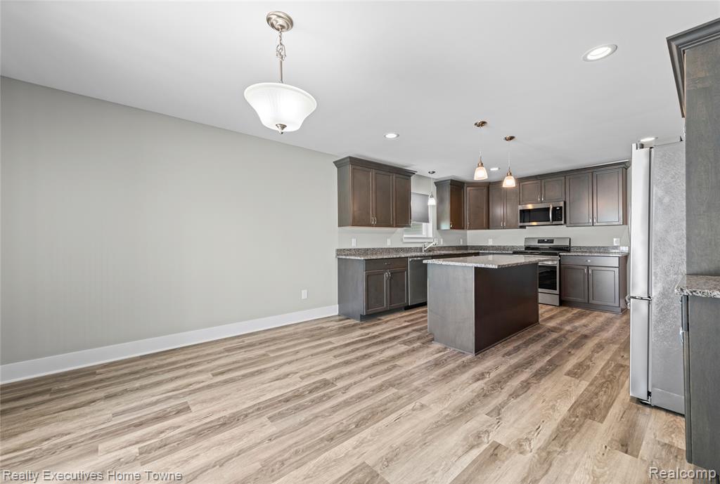 4429 River Road East China, MI 48054 - Photo 12 of 35