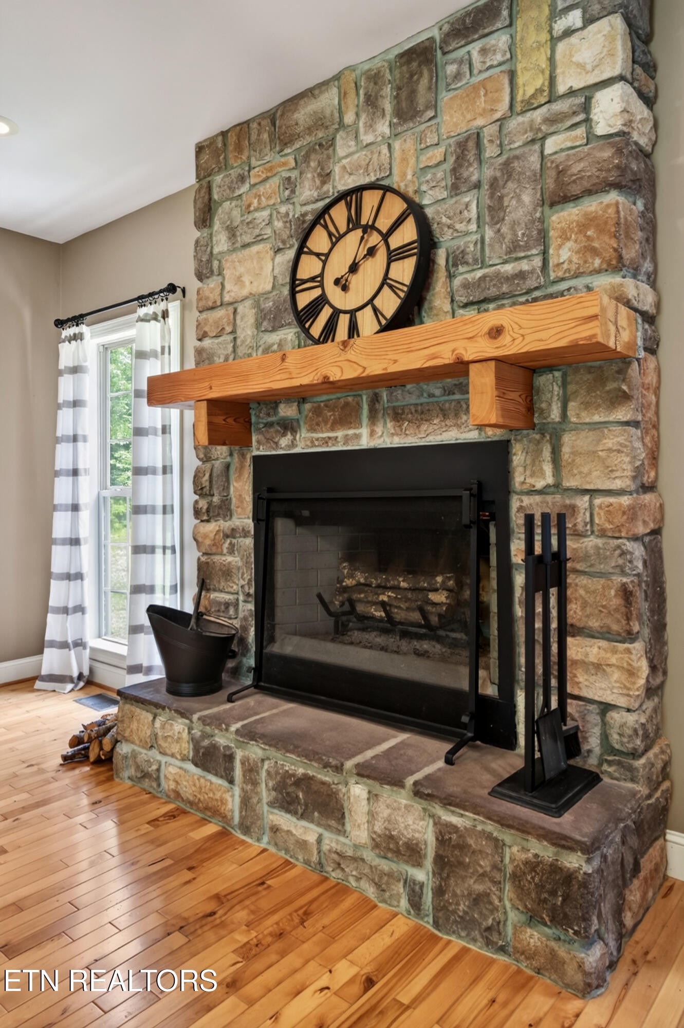 813 Mayland Road Crossville, TN 38571 - Photo 10 of 60 Gallery Image 10