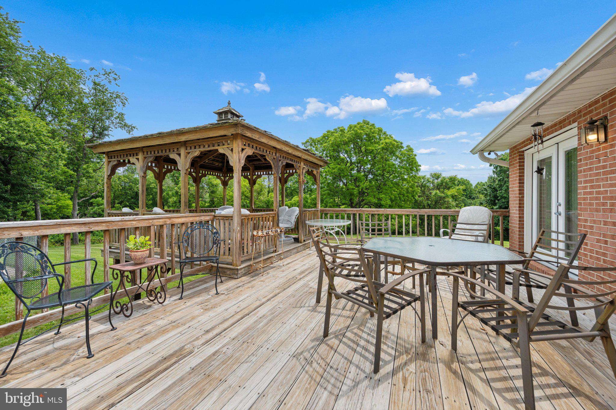 8953 Gue Road Damascus, MD 20872 - Photo 34 of 54 Deck
