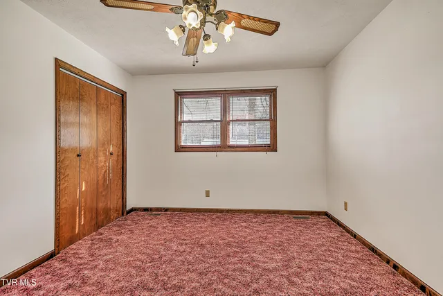 $425,000 | 1363 Highway 91, Elizabethton, TN 37643