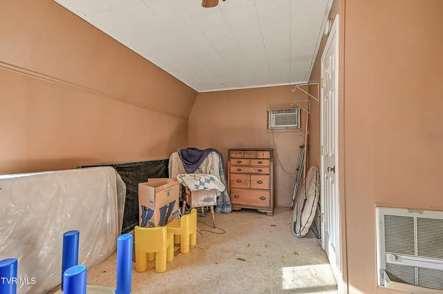 $425,000 | 1363 Highway 91, Elizabethton, TN 37643