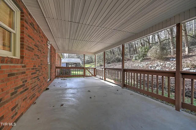 $425,000 | 1363 Highway 91, Elizabethton, TN 37643