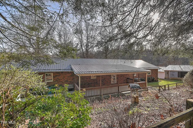 $425,000 | 1363 Highway 91, Elizabethton, TN 37643