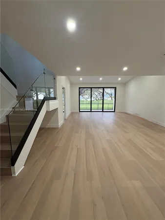 $4,500 | 9881 Northwest 52nd Terrace, Unit 9881, Doral, FL 33178