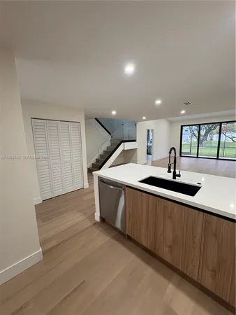 $4,500 | 9881 Northwest 52nd Terrace, Unit 9881, Doral, FL 33178