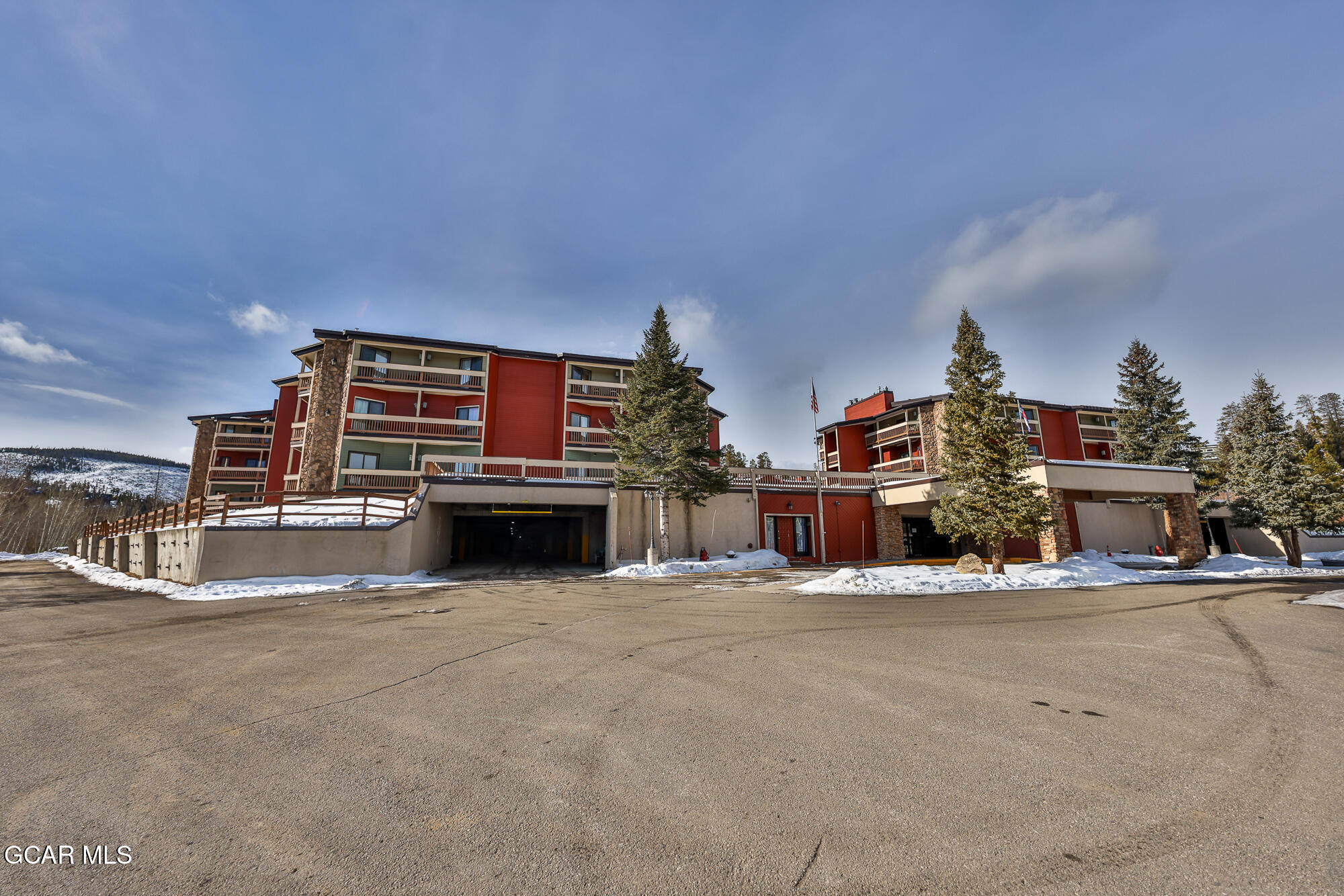 490 Kings Crossing Road, Unit 423 Winter Park, CO 80482 - Photo 3 of 66 S2=423_SM-1