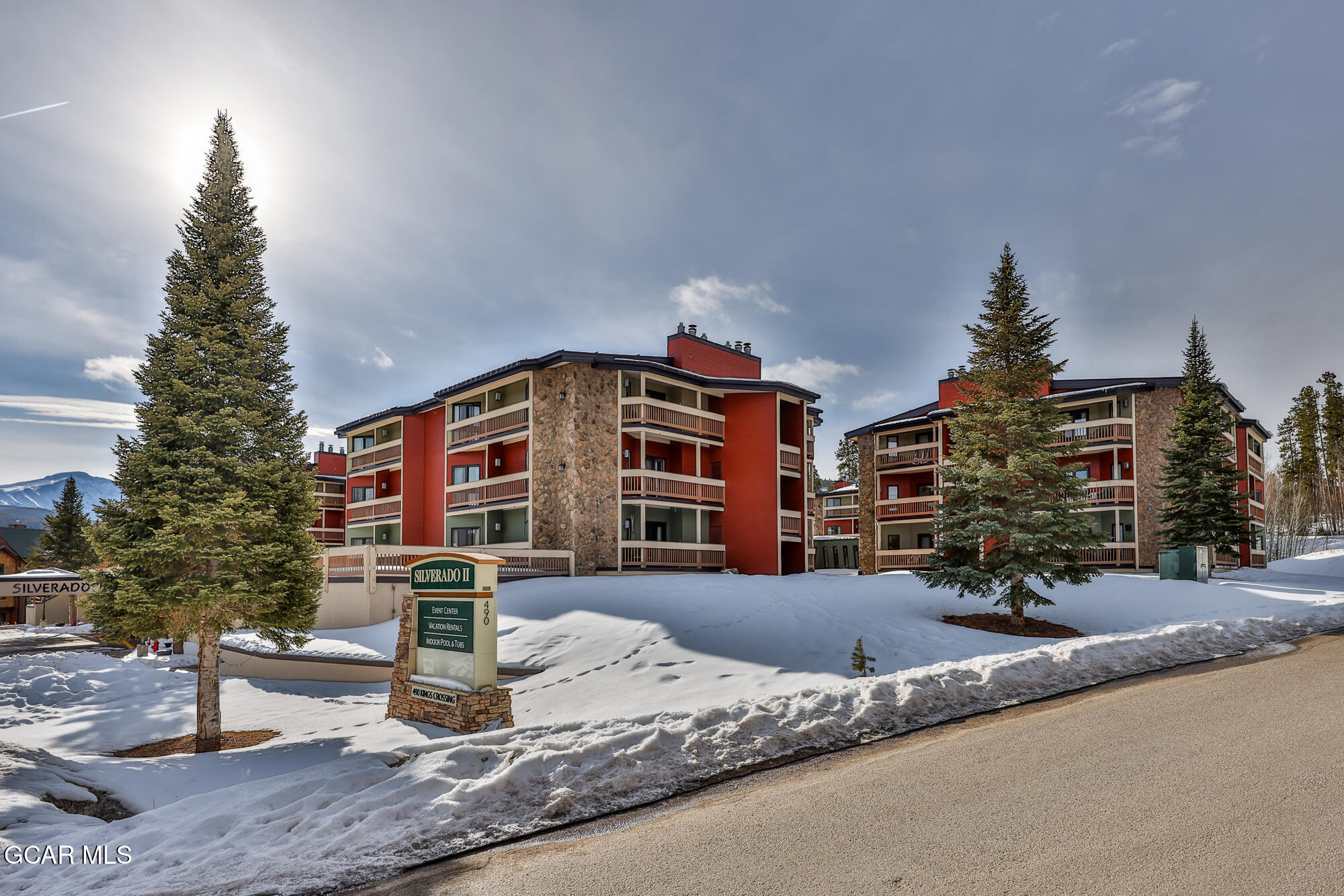 490 Kings Crossing Road, Unit 423 Winter Park, CO 80482 - Photo 7 of 66 S2=423_SM-4