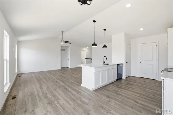 $385,207 | 1649 Winding Mdws Drive, Fenton, MO 63026