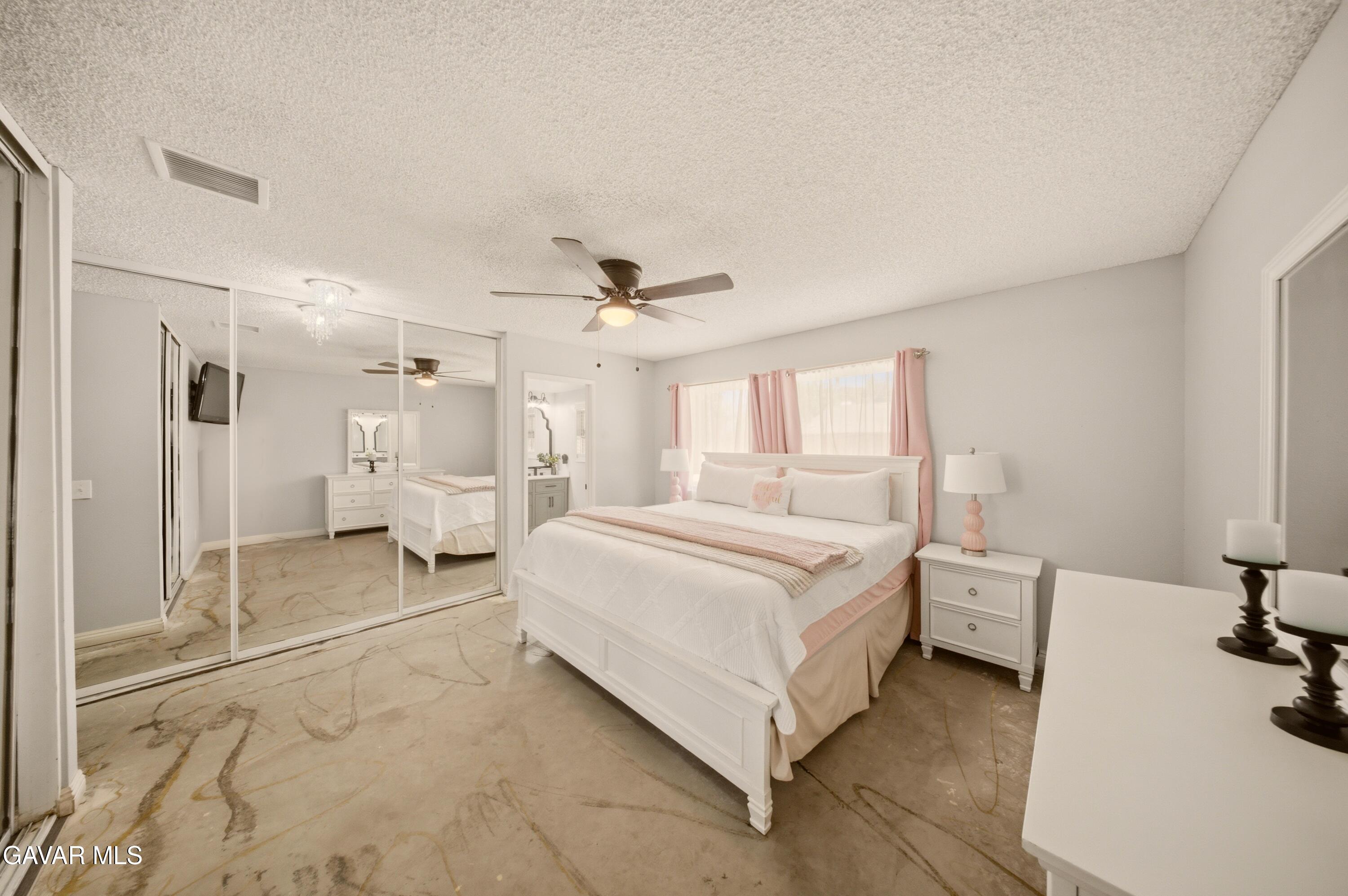 1011 Lightcap Street Lancaster, CA 93535 - Photo 11 of 12 9