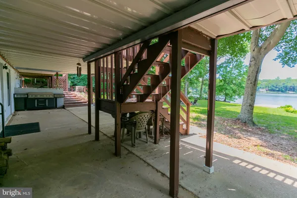 $595,000 | 459 Land Or Drive, Ruther Glen, VA 22546