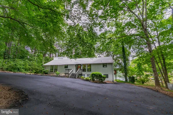 $595,000 | 459 Land Or Drive, Ruther Glen, VA 22546