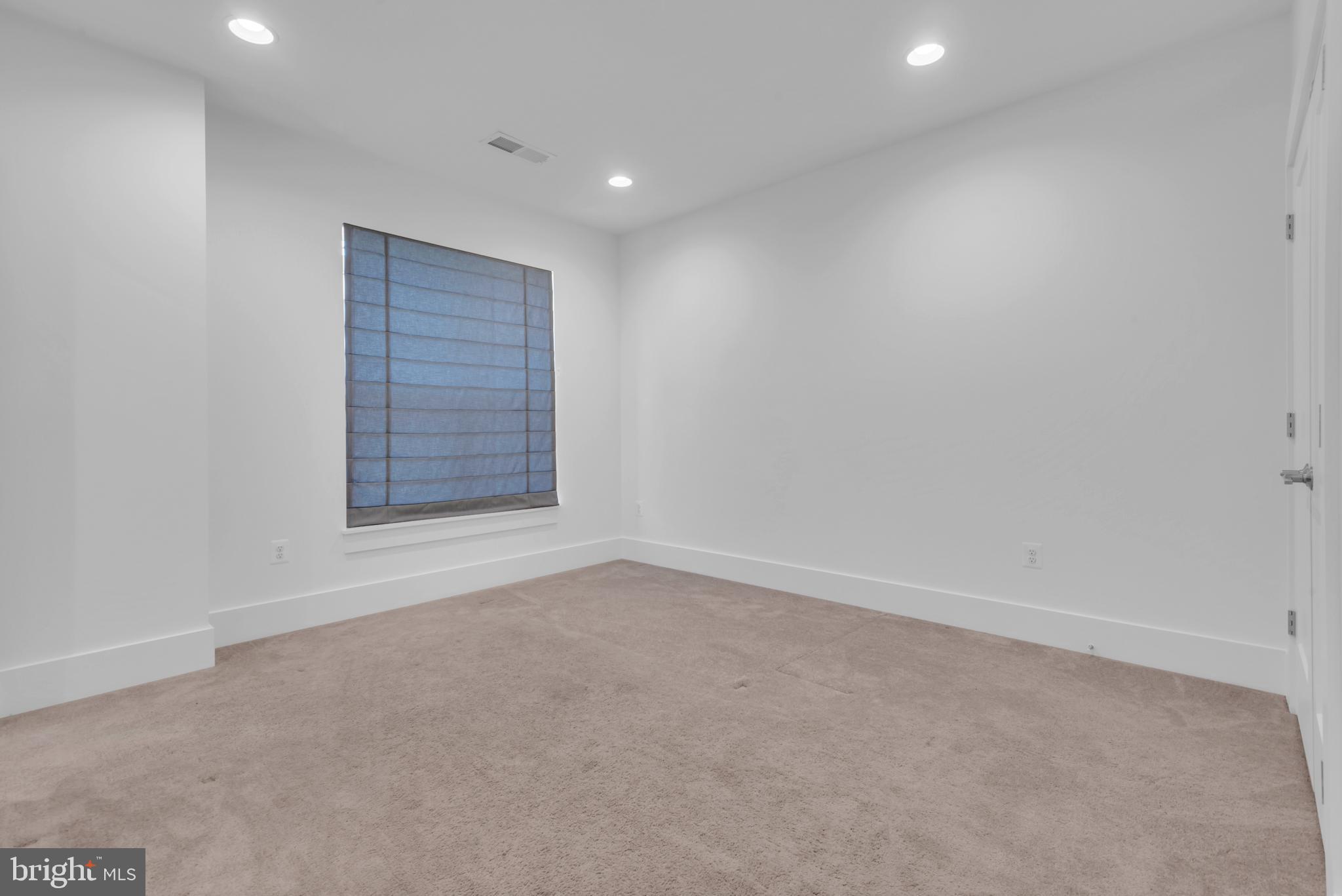 11366 Emerald Park Road Potomac, MD 20854 - Photo 35 of 59