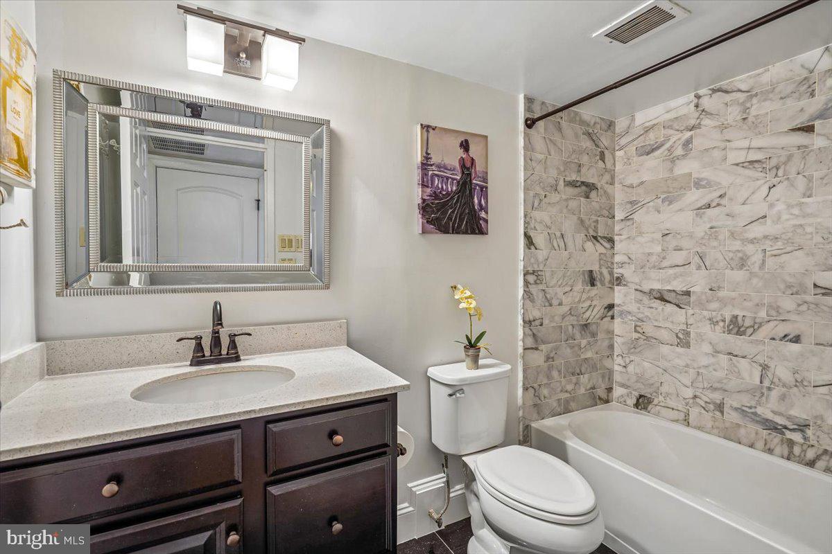 11256 Chestnut Grove Square, Unit 23 Reston, VA 20190 - Photo 15 of 51