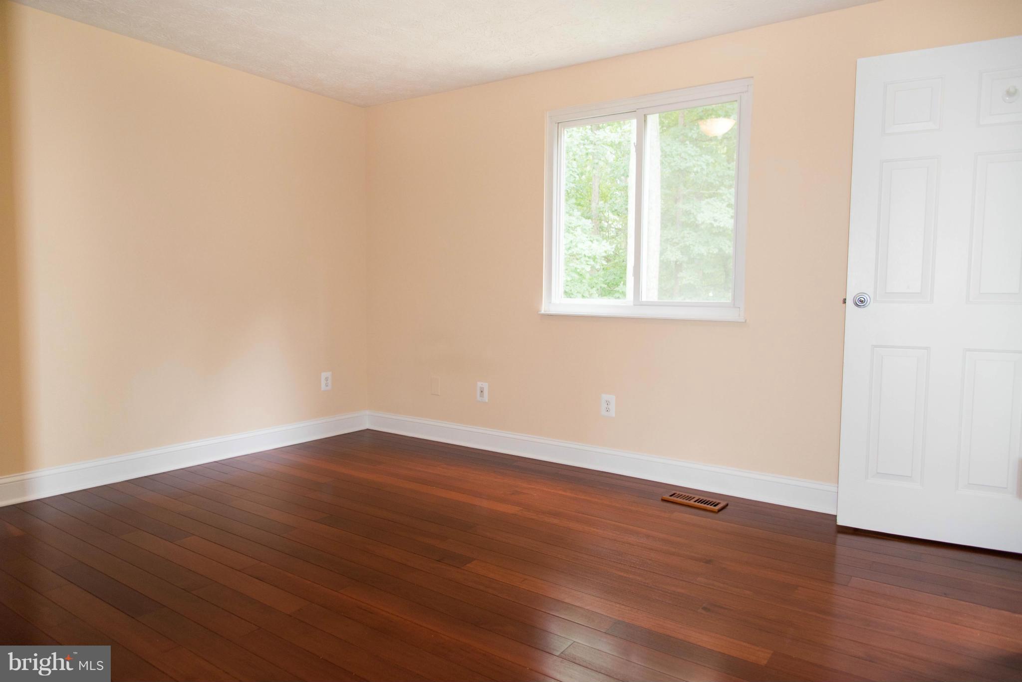 4531 Cub Run Road Chantilly, VA 20151 - Photo 11 of 22 Bedroom