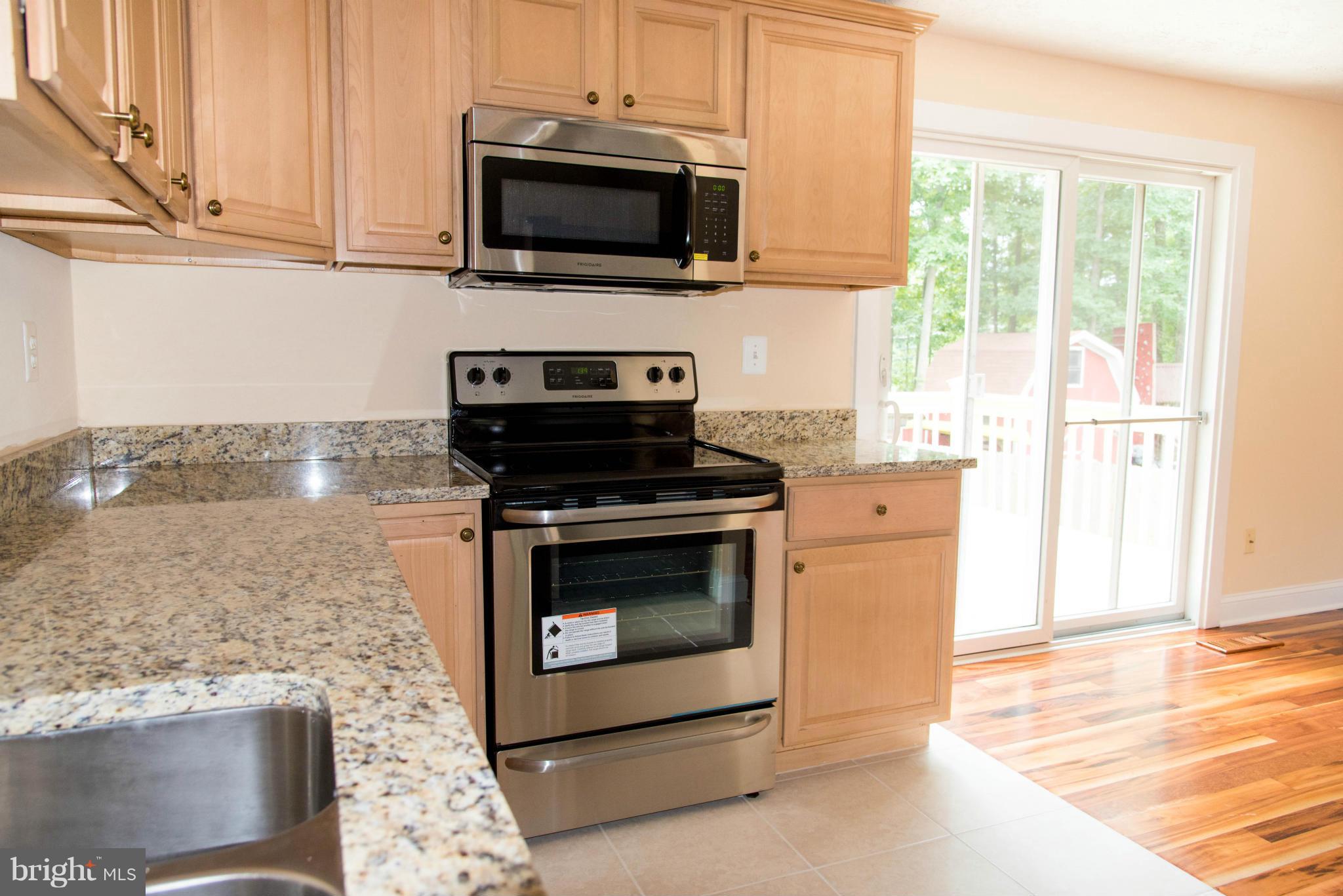 4531 Cub Run Road Chantilly, VA 20151 - Photo 7 of 22 Kitchen