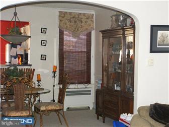 7035 Georgian Road Philadelphia, PA 19138 - Photo 11 of 11 Living Room