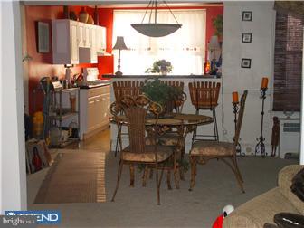 7035 Georgian Road Philadelphia, PA 19138 - Photo 5 of 11 Dining Room