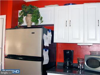 7035 Georgian Road Philadelphia, PA 19138 - Photo 9 of 11 Kitchen