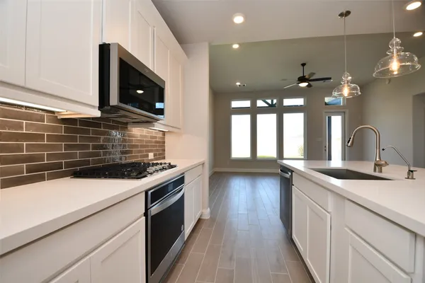 $3,300 | 19722 Dwight Eisenhower Drive, Cypress, TX 77433