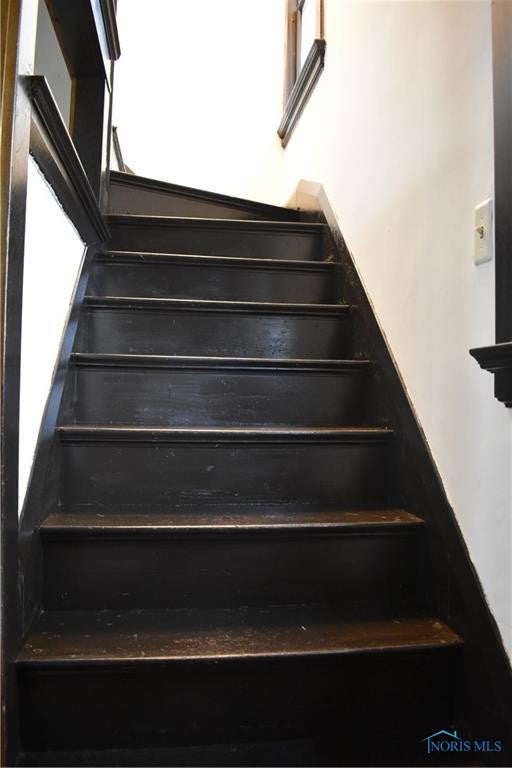 1725 Gilbert Road Toledo, OH 43614 - Photo 20 of 49 Freshly stained stairs.
