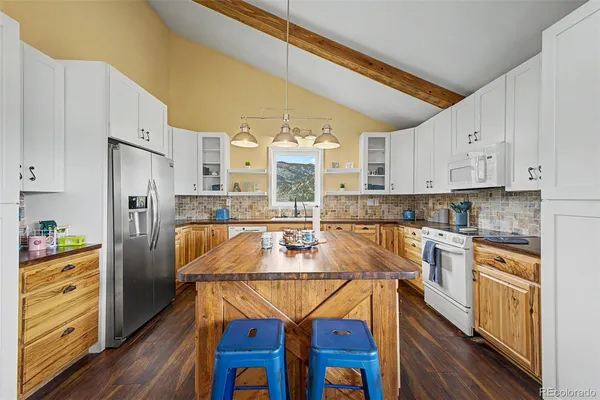 $800,000 | 38 Navajo Court, Lyons, CO 80540