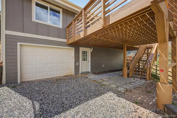 a view of a house with garage