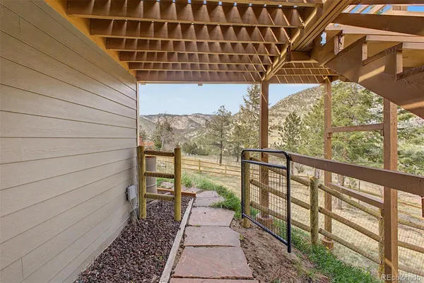 $800,000 | 38 Navajo Court, Lyons, CO 80540