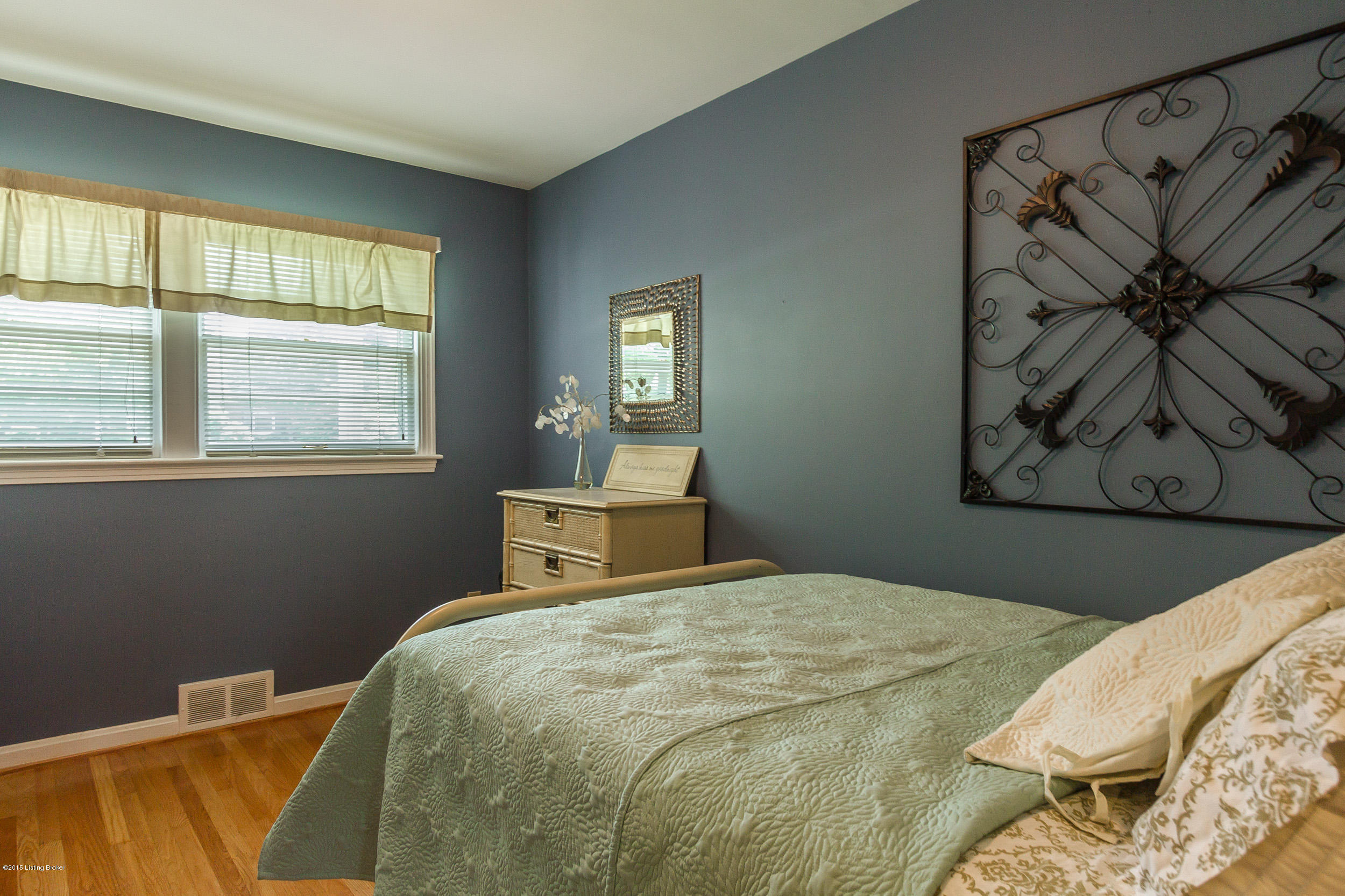 4315 Lincoln Road Louisville, KY 40220 - Photo 19 of 57 4315-Lincoln-Rd-46