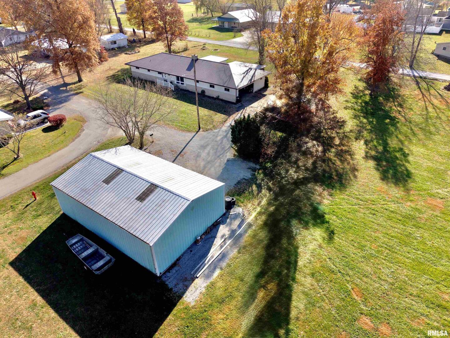 315 Hosselton Street Southwest Clay City, IL 62824 - Photo 55 of 70