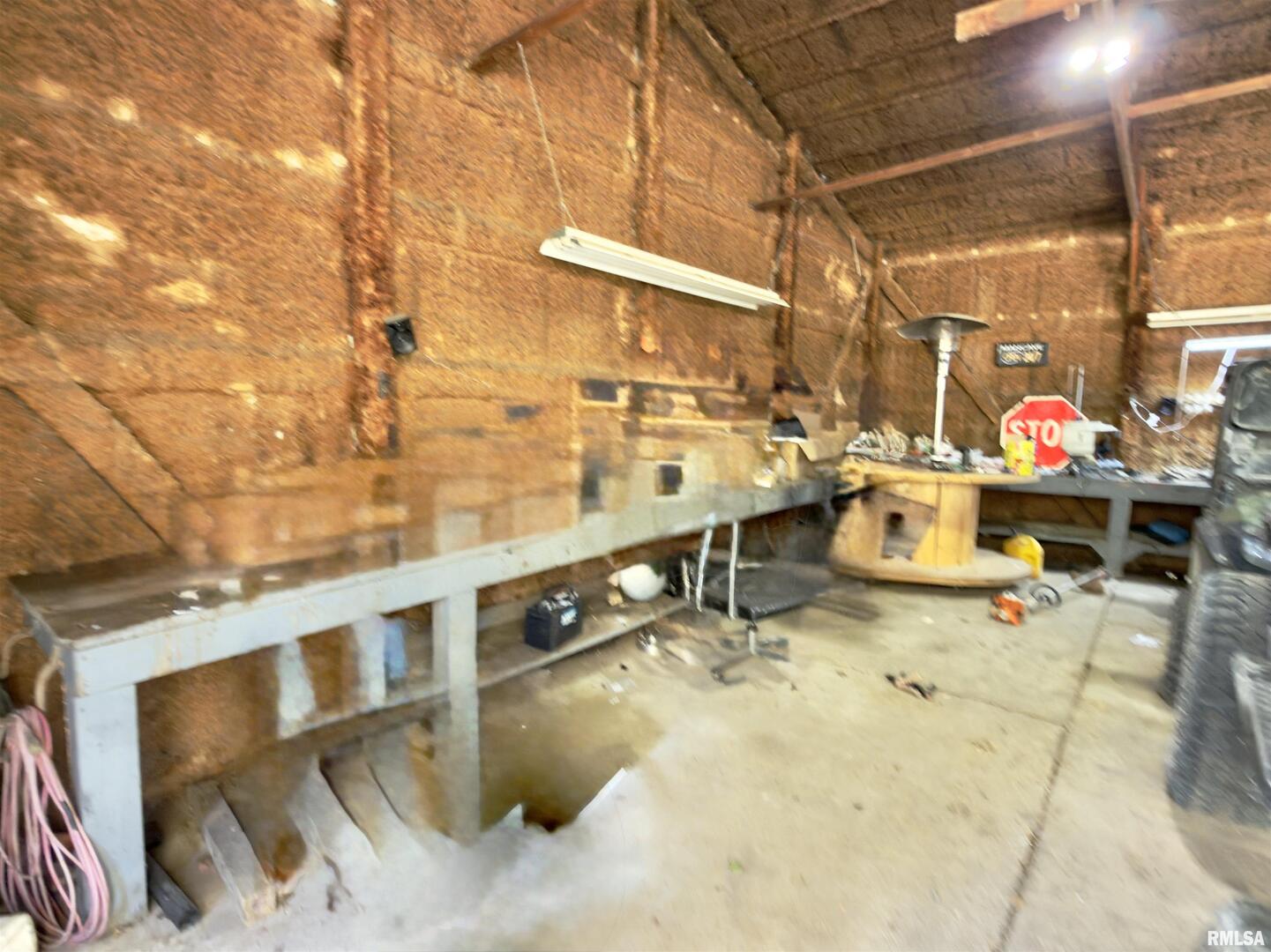 315 Hosselton Street Southwest Clay City, IL 62824 - Photo 61 of 70