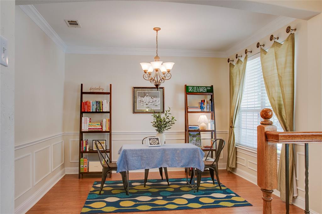 6838 Deseo Irving, TX 75039 - Photo 3 of 30