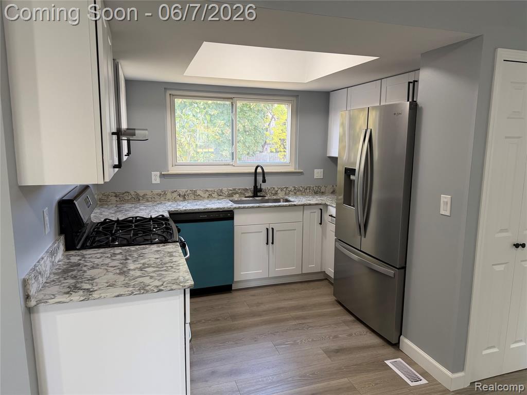 20698 Coachwood Road Riverview, MI 48193 - Photo 8 of 37