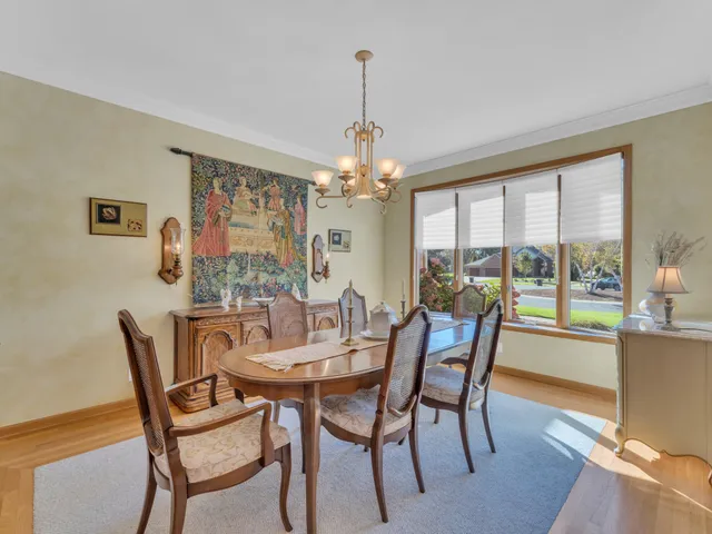 $749,000 | 4 Lake Pointe Circle, Wind Point, WI 53402