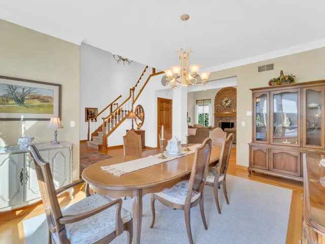 $749,000 | 4 Lake Pointe Circle, Wind Point, WI 53402