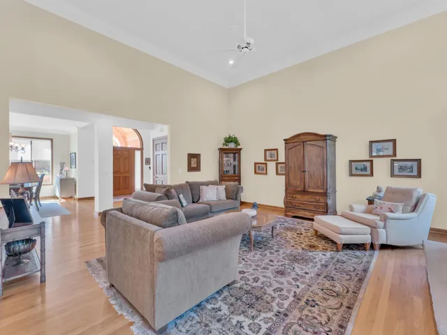 $749,000 | 4 Lake Pointe Circle, Wind Point, WI 53402