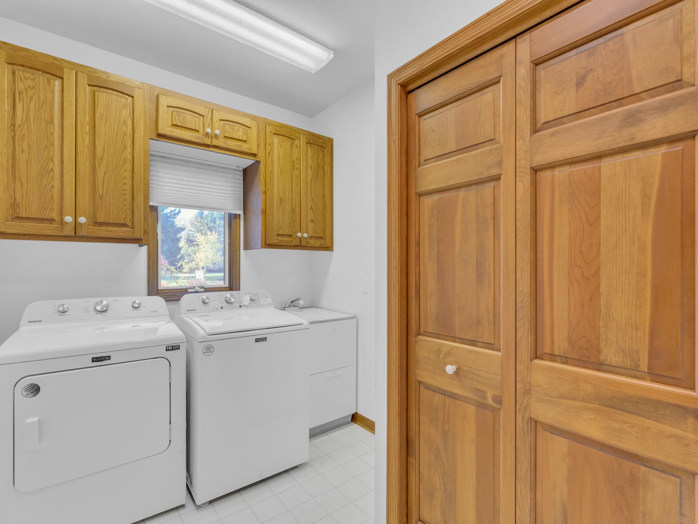 4 Lake Pointe Circle Wind Point, WI 53402 - Photo 23 of 60 Laundry off Kitchen & garage