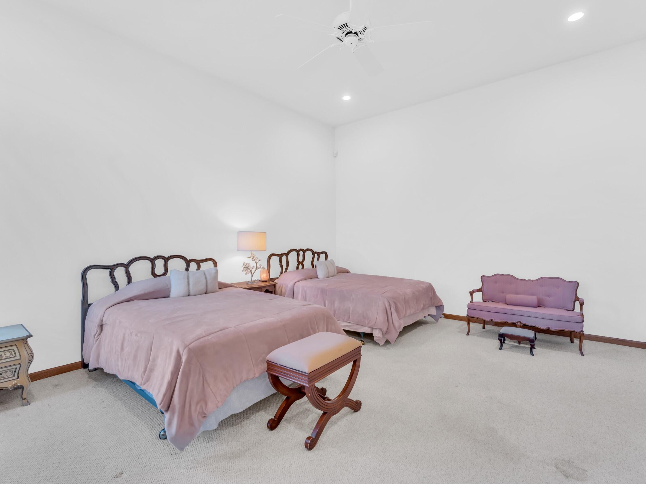 4 Lake Pointe Circle Wind Point, WI 53402 - Photo 30 of 60 1st Floor Master Bedroom