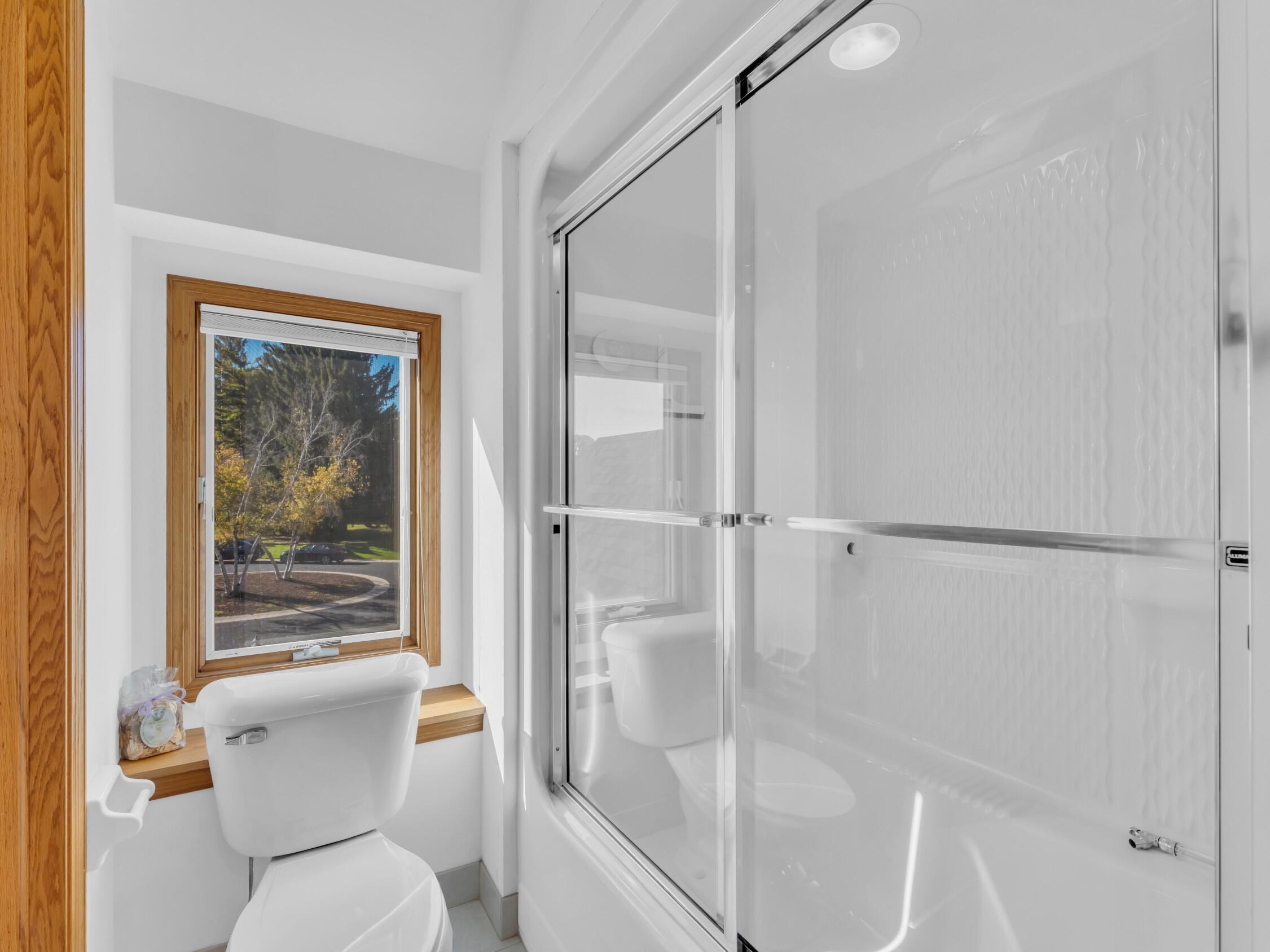 4 Lake Pointe Circle Wind Point, WI 53402 - Photo 43 of 60 Jack & Jill Shower & Tub for Br #3 & #4