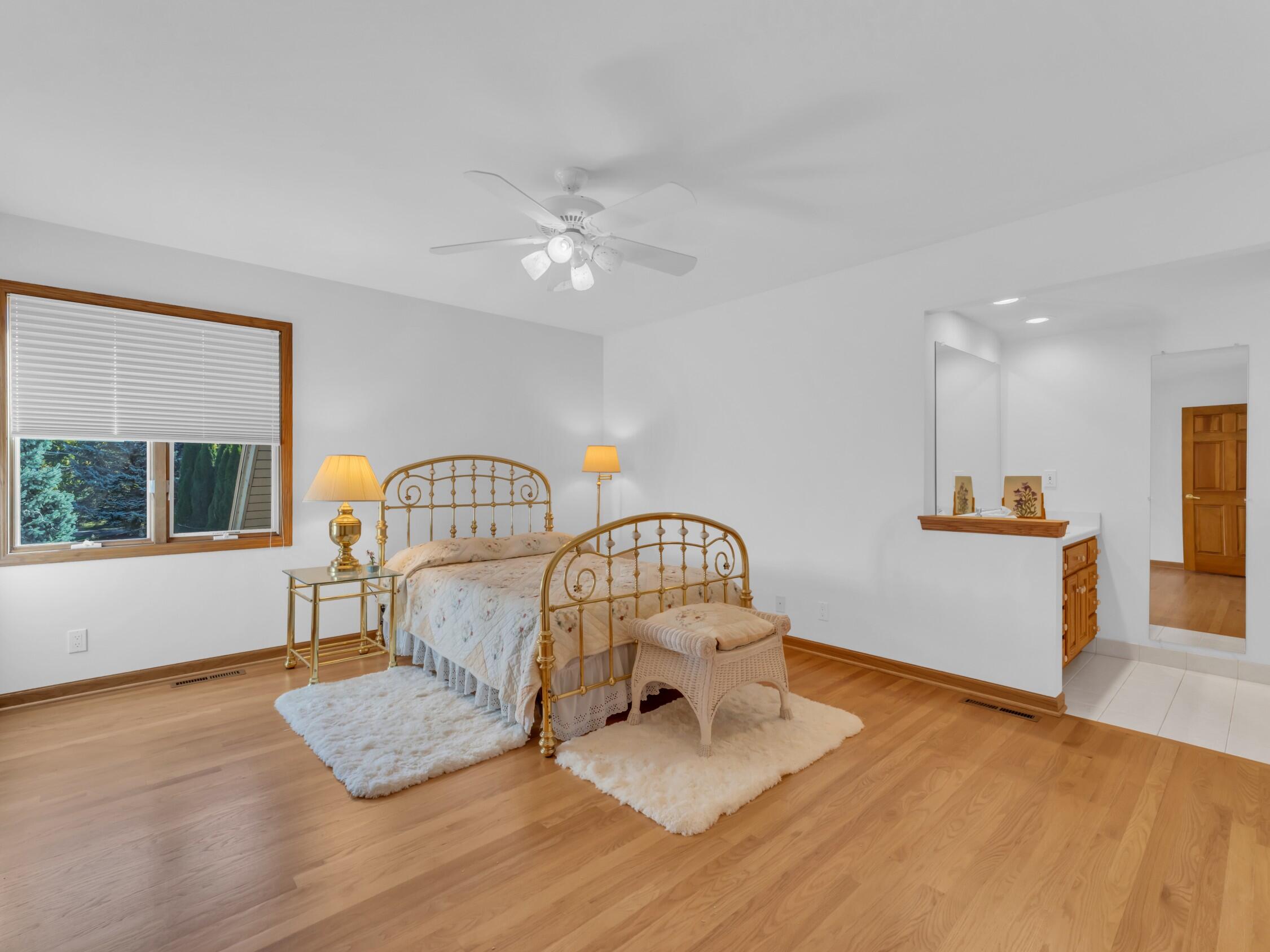 4 Lake Pointe Circle Wind Point, WI 53402 - Photo 45 of 60 Bedroom #4 shares Jack & Jill Bath