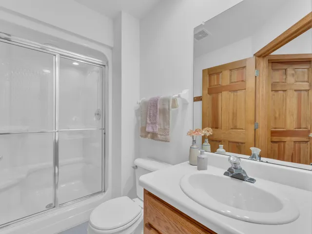 $749,000 | 4 Lake Pointe Circle, Wind Point, WI 53402