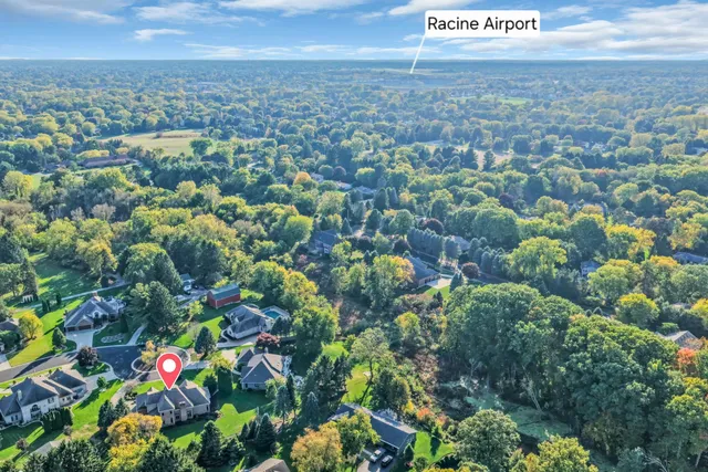 $749,000 | 4 Lake Pointe Circle, Wind Point, WI 53402